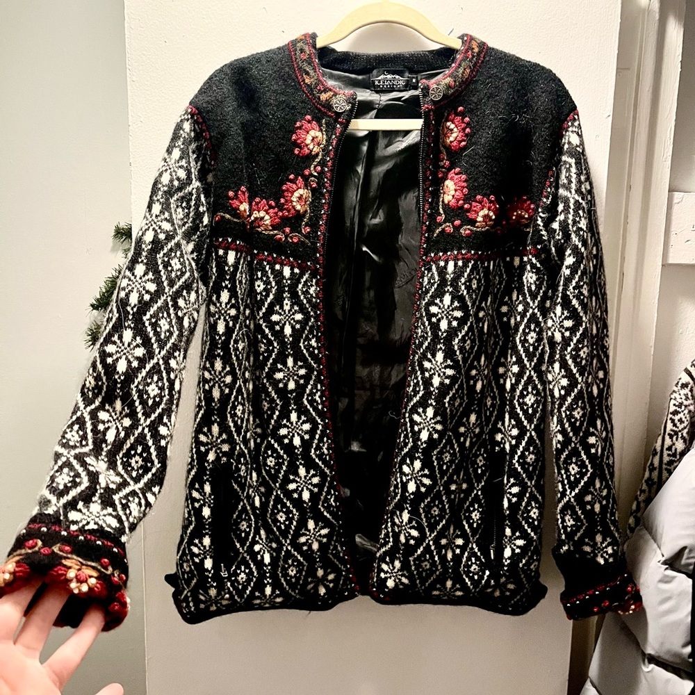 Icelandic - 100% Wool lined jacket from Iceland